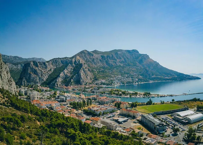 Appartamento Lada-2 By Interhome