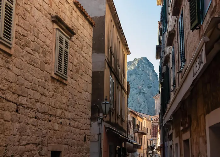 Lada-2 By Interhome Marusici (Split-Dalmatia)